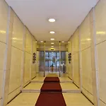 Homes & Suites - Milano Meravigli Den